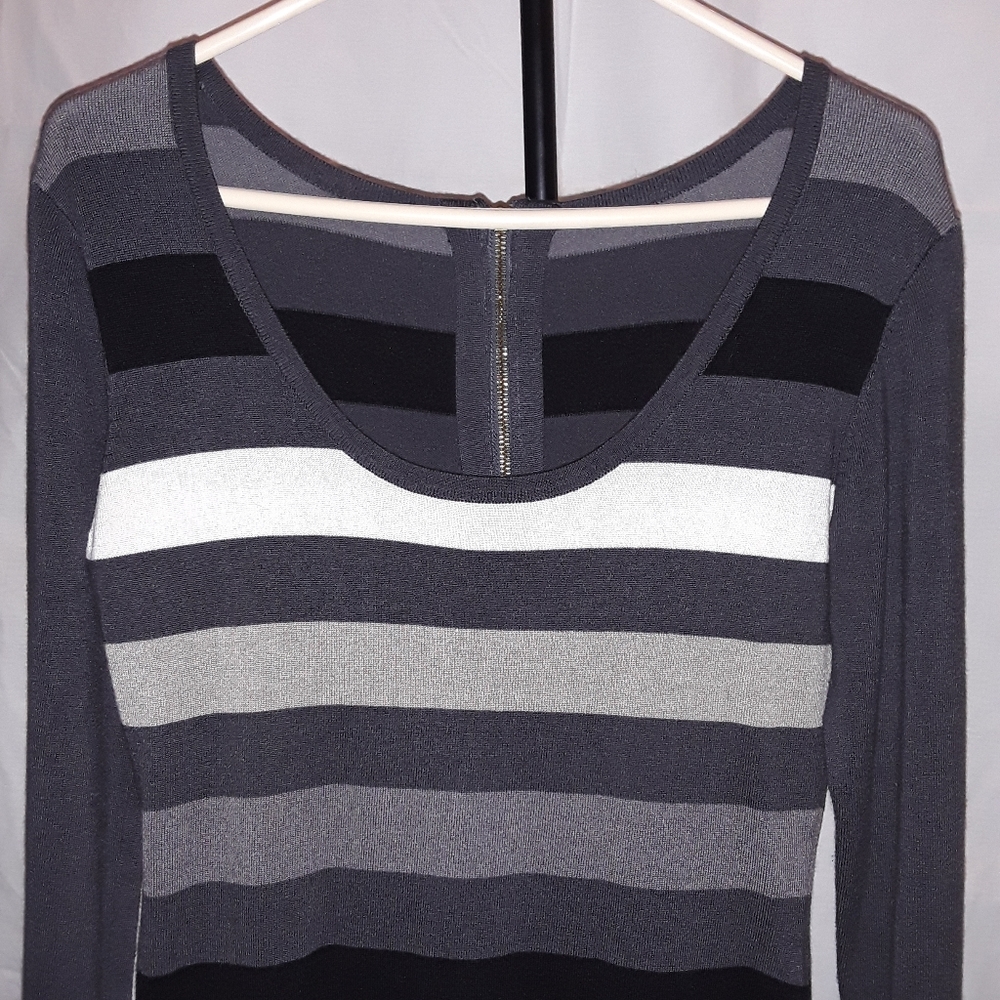 Women's Knit Sweater Dress. Size M-L.